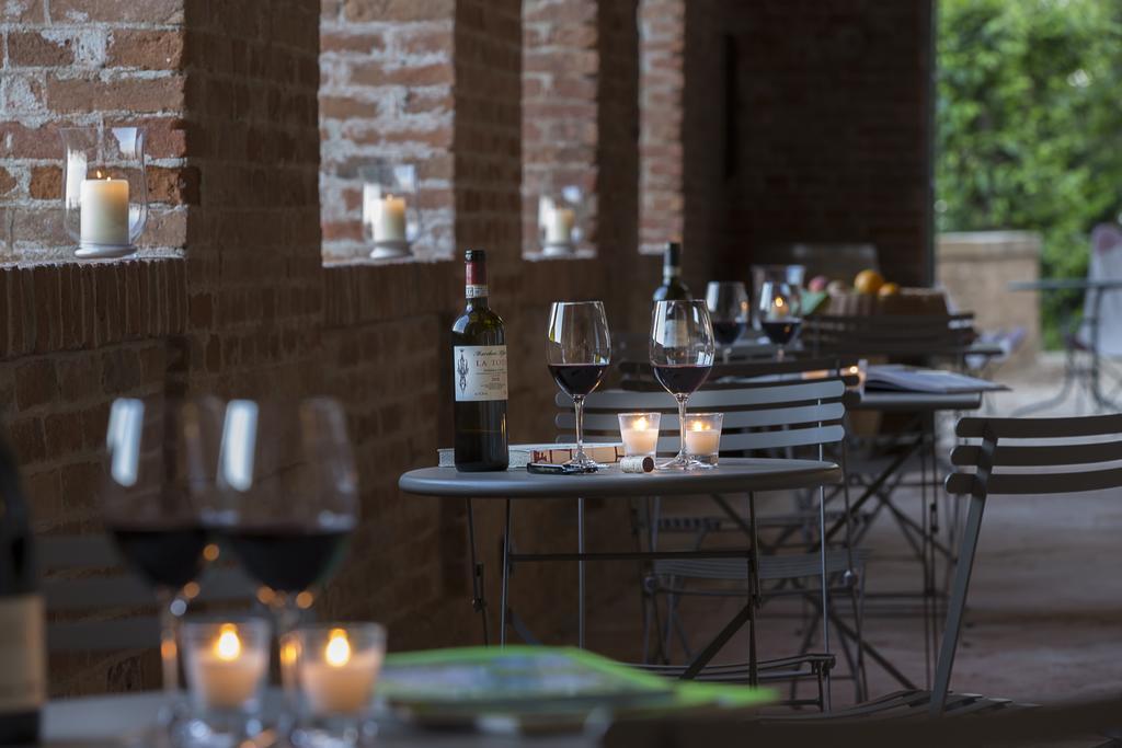 Marchesi Alfieri - Cantine E Ospitalita San Martino Alfieri Extérieur photo