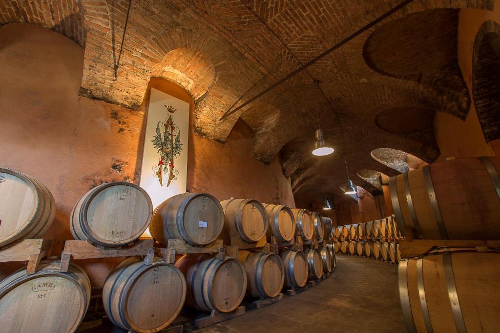 Marchesi Alfieri - Cantine E Ospitalita San Martino Alfieri Extérieur photo